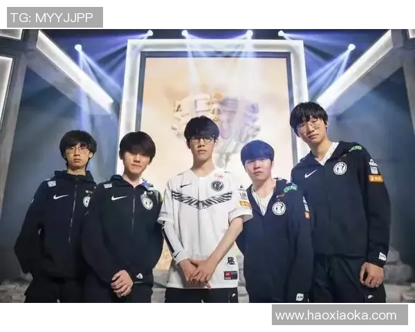 IG战队以98分领跑精英赛积分榜其他战队紧随其后争夺名次 IG战队以98分领跑精英赛积分榜其他战队紧随其后争夺名次